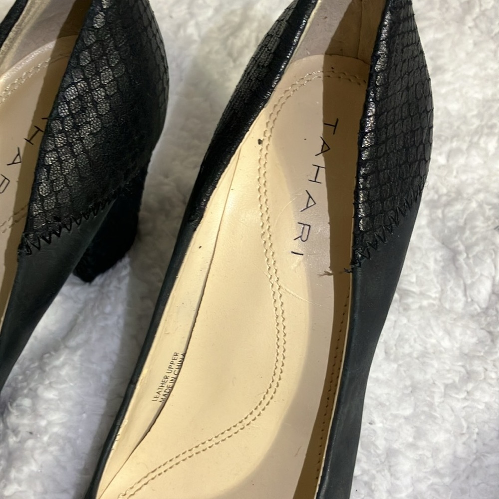 Tahari Round Toe Black Heels - Picture 4 of 8